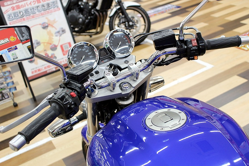 ヤマハ XJR1300 2002年モデル RP03J型 ストライカーカーボンフル