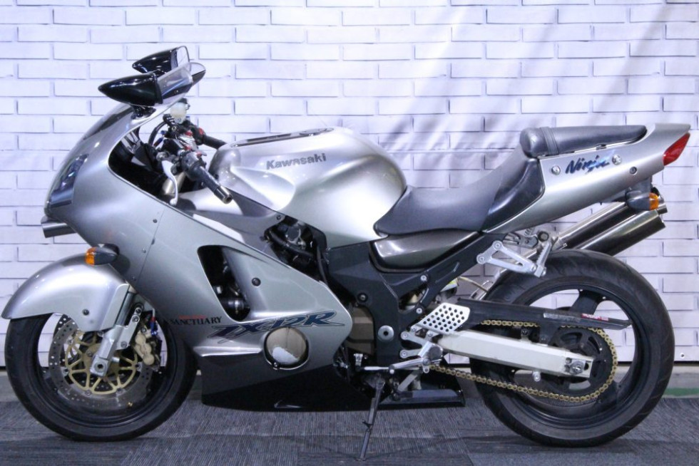 カワサキ ZX-12R 【アウトレット車両】2001年モデルの詳細