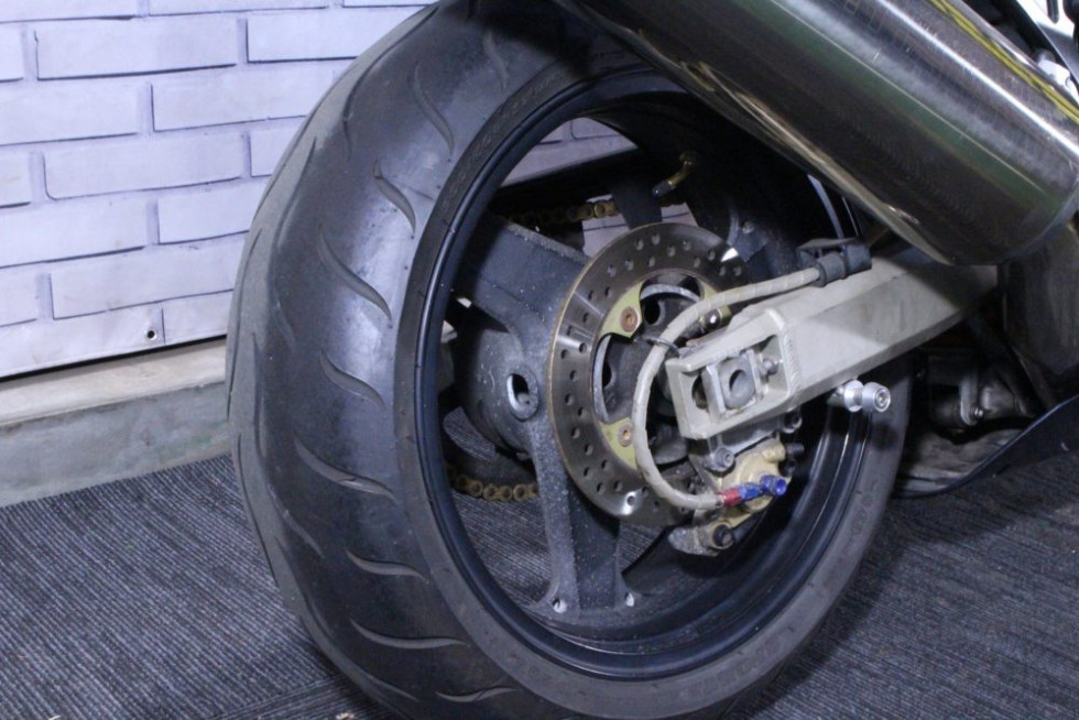 terminal3 最安値 カワサキ ZX-12R 【アウトレット車両】2001年モデルの詳細