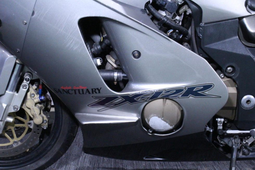 カワサキ ZX-12R 【アウトレット車両】2001年モデルの詳細