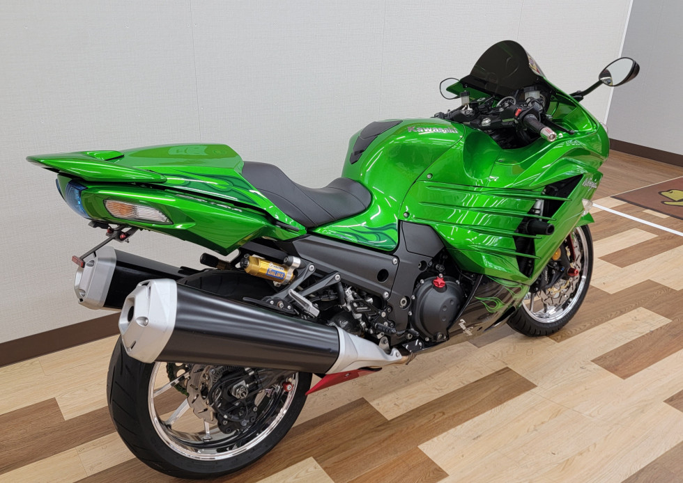 ブランド一覧 | ワールド オンラインストア カワサキ ZX-14R ゲイルRクロームホイール/ストライカーステップ ポスター