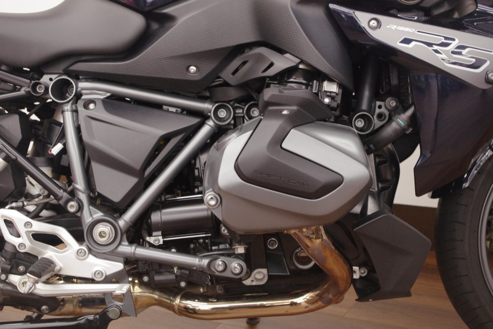 BMW R1250RS 2022年年モデル 純正オプションアクラポビッチ BMW R1250RS 2022年年モデル 純正オプションアクラポビッチ