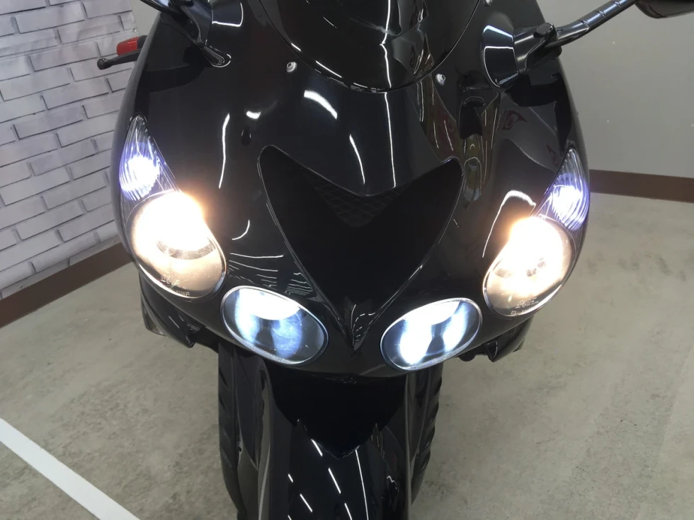 カワサキ ZZ-R1400 逆車 前後タイヤ新品（α-14） ワイバン2本出し