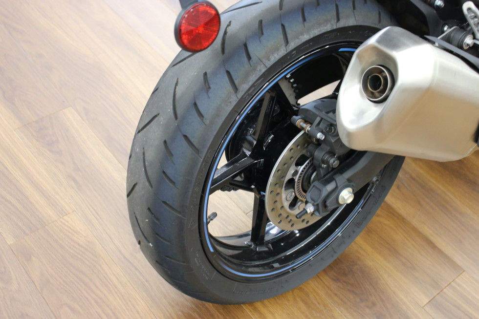 カワサキ ZX-25R SE 2024年モデル スライダー付き のほぼ