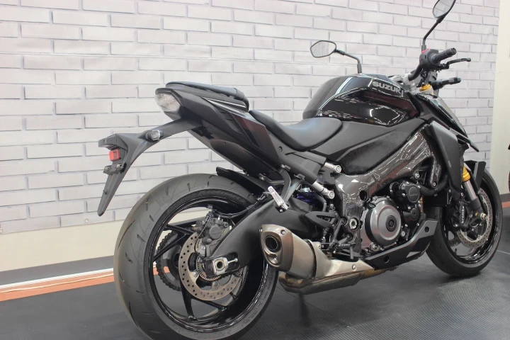 スズキ GSX-S1000 【ローダウン（スプリング交換）】の詳細 | 中古
