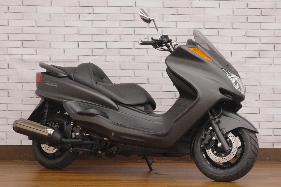 希少/限定車】マジェスティC マッドブラックエディション kj様専用希少