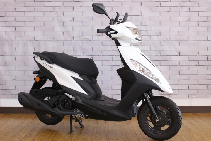 格安‼️YAMAHAビーノ4スト！ご希望の方には、携帯を充電出来る