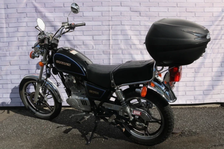 スズキ GN125H リアボックスの詳細 | 中古・新車バイクの販売・買取