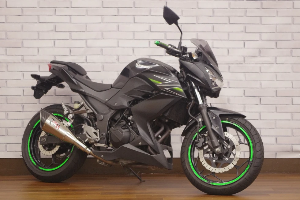 カワサキ Z250 2013年モデル ヨシムラスリップオンサイレンサー ETC