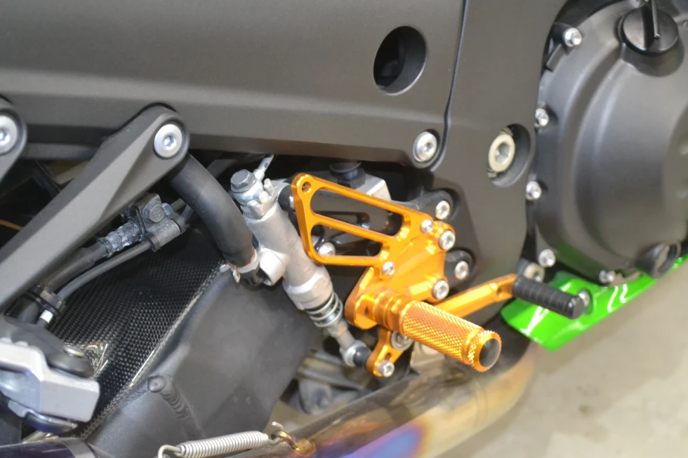 カワサキ ZX-14R ABS 【2014年モデル】BEET JAPANマフラー装備の詳細