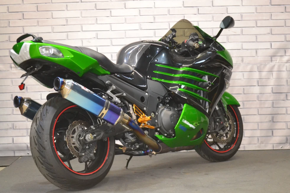 すむたそ: ) カワサキ ZX-14R ABS 【2014年モデル】BEET JAPANマフラー装備の詳細