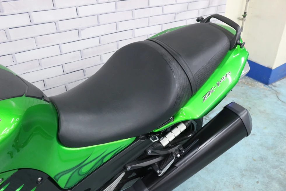 カワサキ ZX-14Rの詳細 | 中古・新車バイクの販売・買取【バイク館SOX】