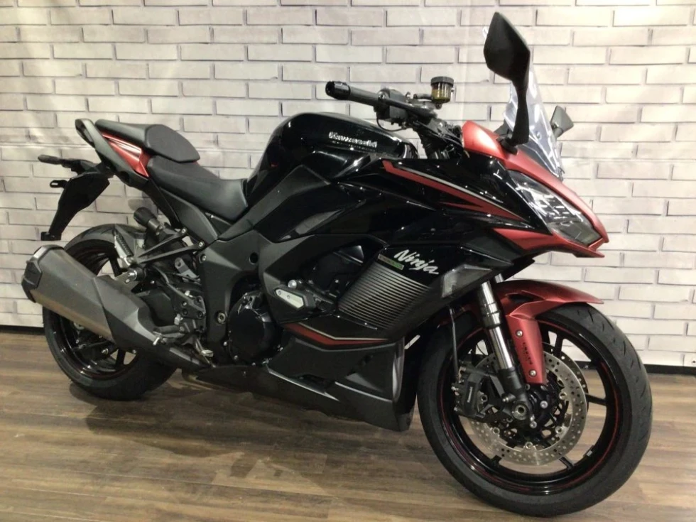 カワサキ NINJA1000 SX（ニンジャ） マウントバー＆純正スライダー装備