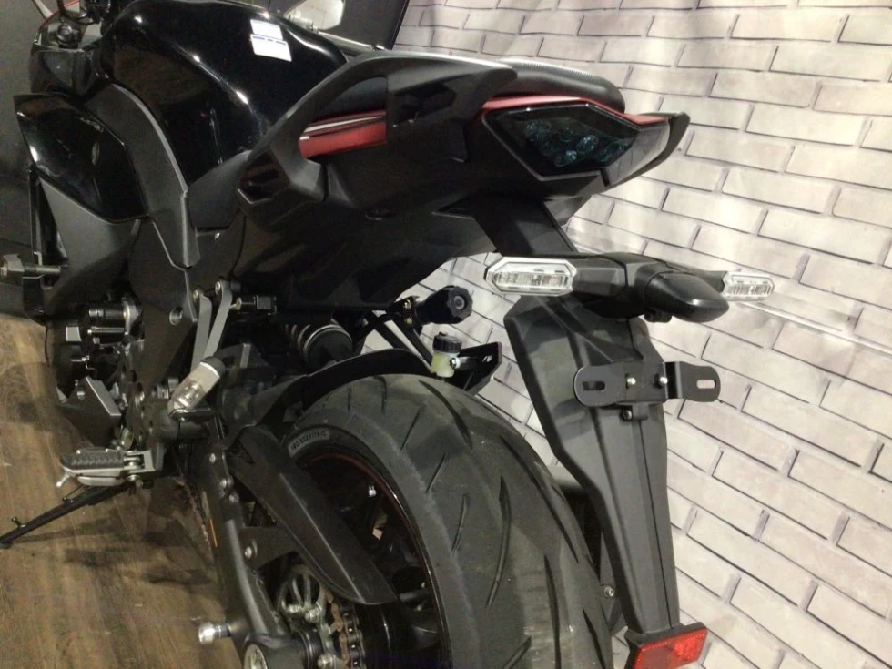 カワサキ NINJA1000 SX（ニンジャ） マウントバー＆純正スライダー装備