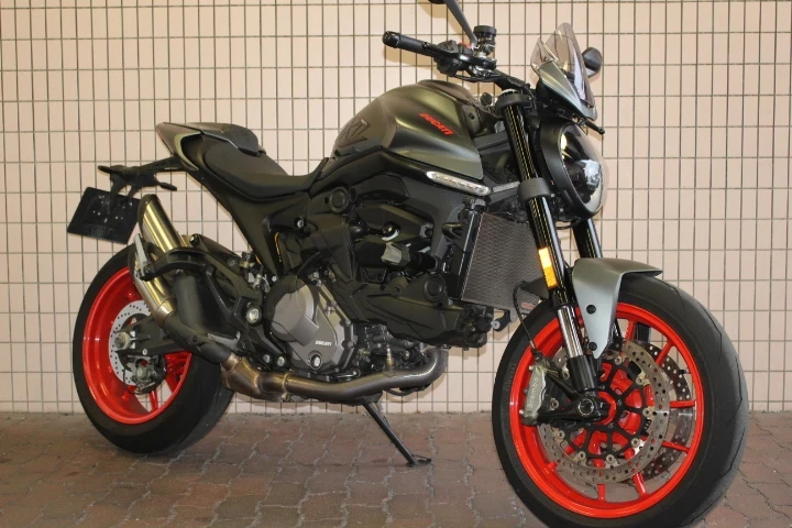 DUCATI モンスター シングルシート カウル ドゥカティ Monster+（モンスター プラス） 【2023年モデル】シングル