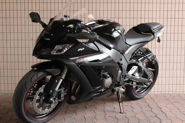 値段提示お願いいたします カワサキ ZX-10R ABS 【2013年モデル】☆現車確認大歓迎！☆ ご来店