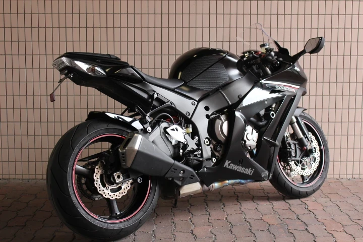 カワサキ ZX-10R ABS 【2013年モデル】☆現車確認大歓迎！☆ ご来店