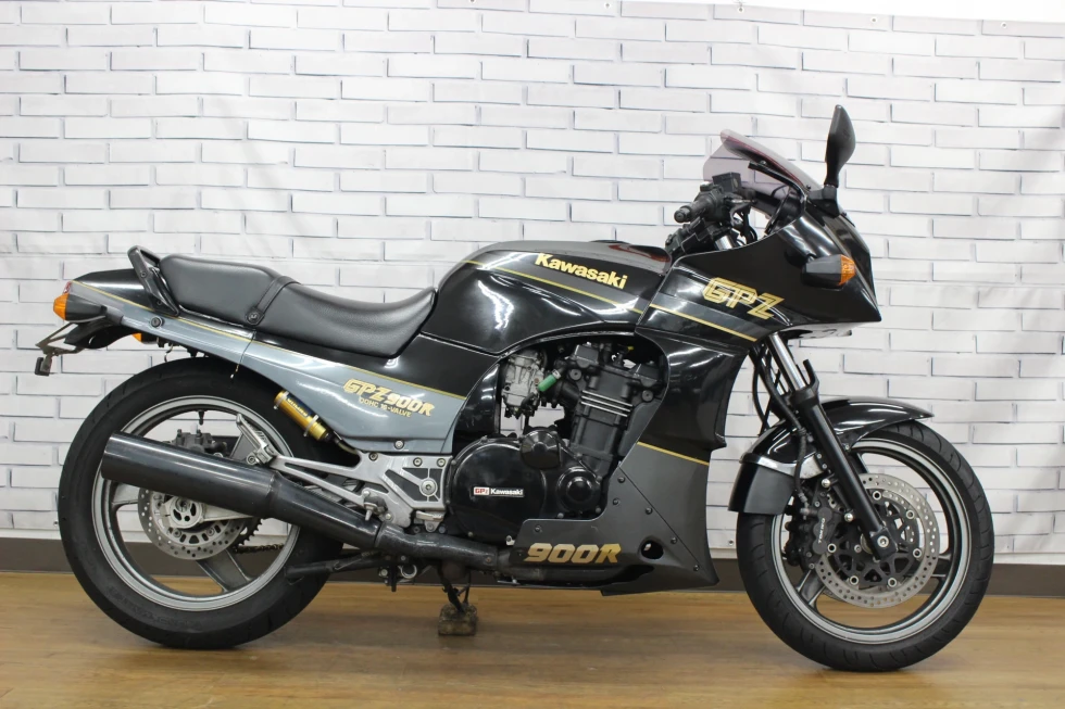 カワサキ GPZ900R ETC車載器/MRAｽｸﾘｰﾝ/OHLINSサス/ﾌｪﾝﾀﾞｰﾚｽ/ﾜﾝｵｰﾅｰ▷ご
